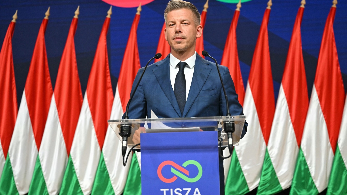 TOPSHOT-HUNGARY-POLITICS-ELECTION-MAGYAR-PRESSER